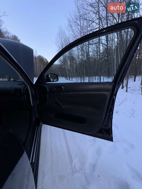 Універсал Volkswagen Passat 2002 в Радомишлі фото 20 Універсал Volkswagen Passat 2002 в Радомишлі