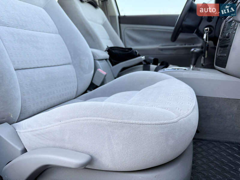 Універсал Volkswagen Passat 2003 в Тернополі