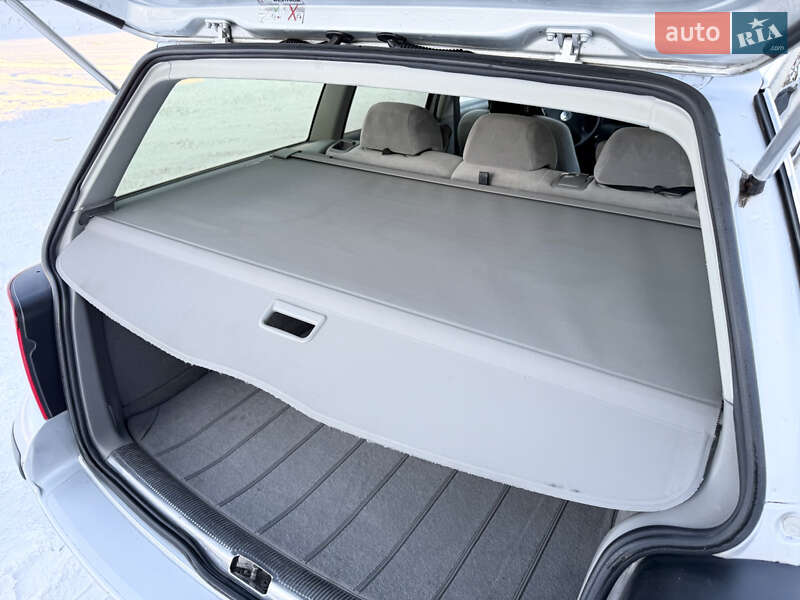 Універсал Volkswagen Passat 2003 в Тернополі