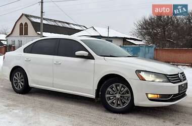 Седан Volkswagen Passat 2013 в Ахтырке