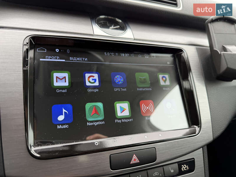 Универсал Volkswagen Passat 2012 в Киеве