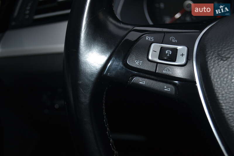 Универсал Volkswagen Passat 2016 в Николаеве