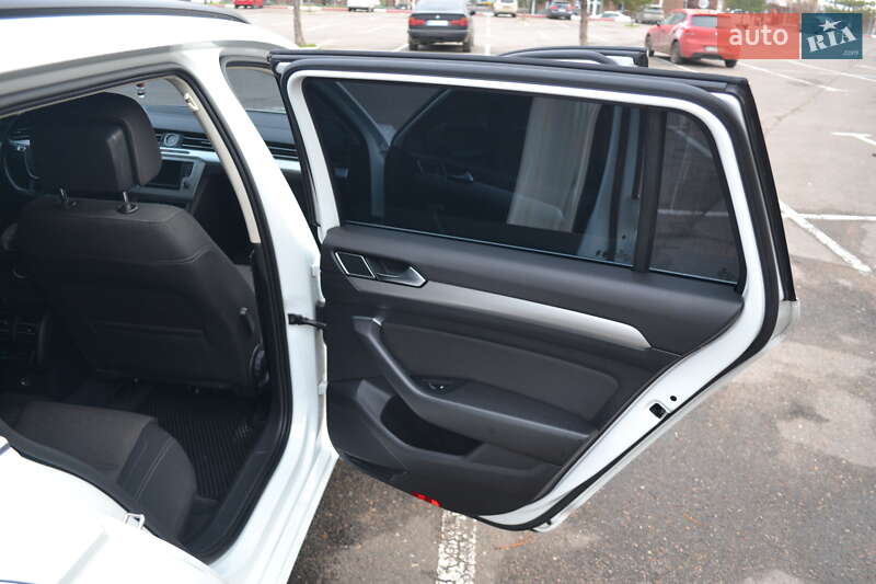 Универсал Volkswagen Passat 2016 в Николаеве