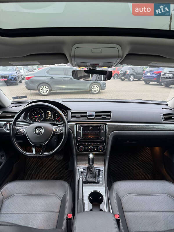 Седан Volkswagen Passat 2017 в Кривом Роге