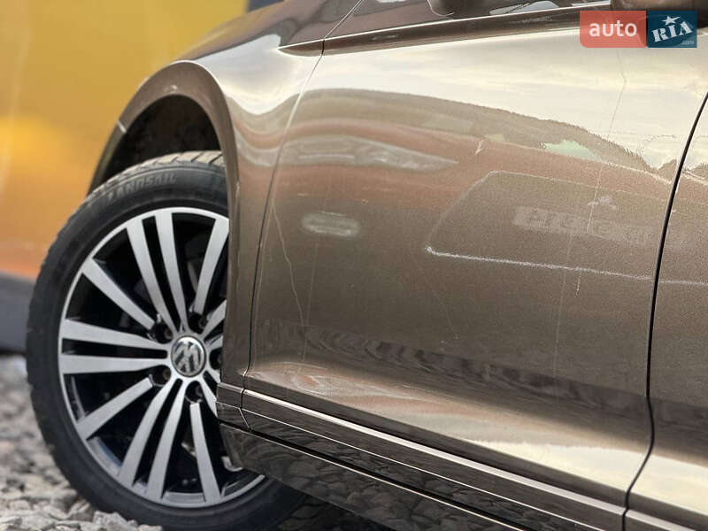 Универсал Volkswagen Passat 2015 в Стрые фото 21 Универсал Volkswagen Passat 2015 в Стрые