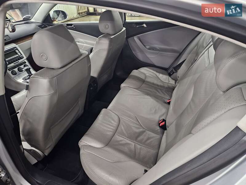 Седан Volkswagen Passat 2007 в Житомире