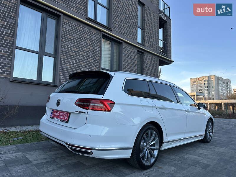Універсал Volkswagen Passat 2017 в Львові