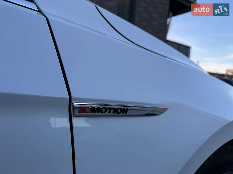 Універсал Volkswagen Passat 2017 в Львові