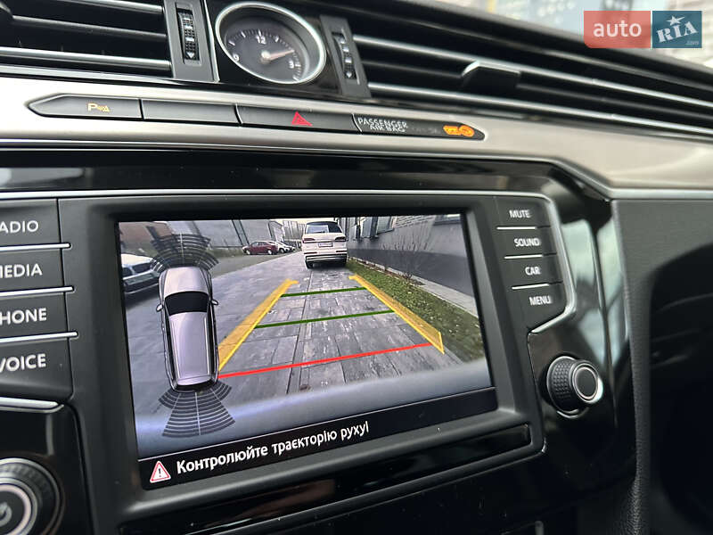 Універсал Volkswagen Passat 2017 в Львові