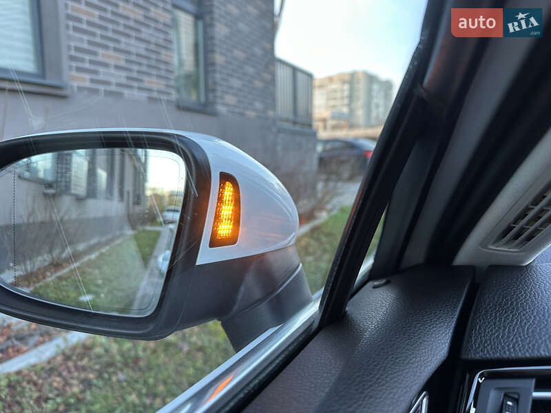 Універсал Volkswagen Passat 2017 в Львові