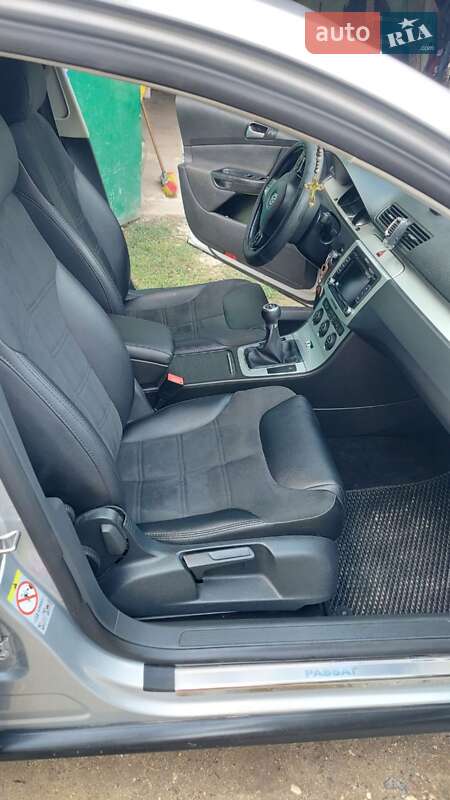 Универсал Volkswagen Passat 2009 в Волочиске