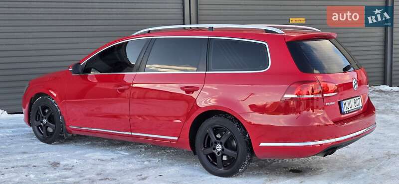 Універсал Volkswagen Passat 2013 в Радивиліві