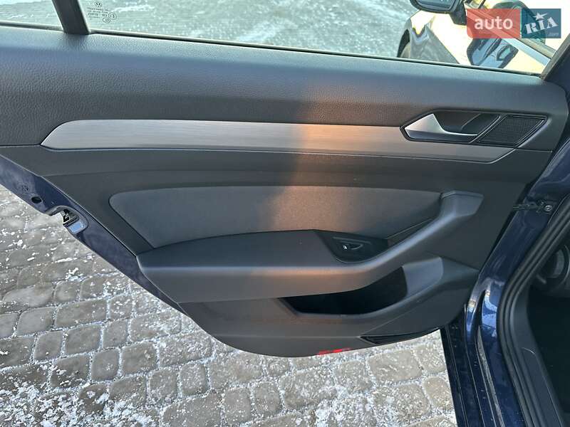 Универсал Volkswagen Passat 2015 в Козове