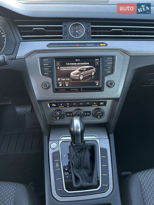 Универсал Volkswagen Passat 2015 в Козове