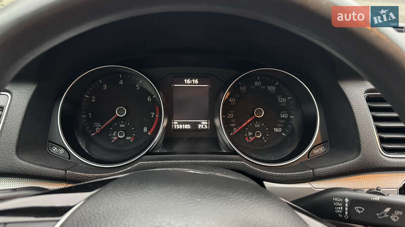 Седан Volkswagen Passat 2016 в Хмельницком