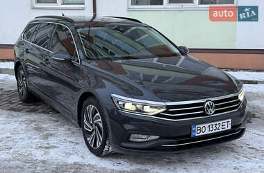 Универсал Volkswagen Passat 2020 в Киеве