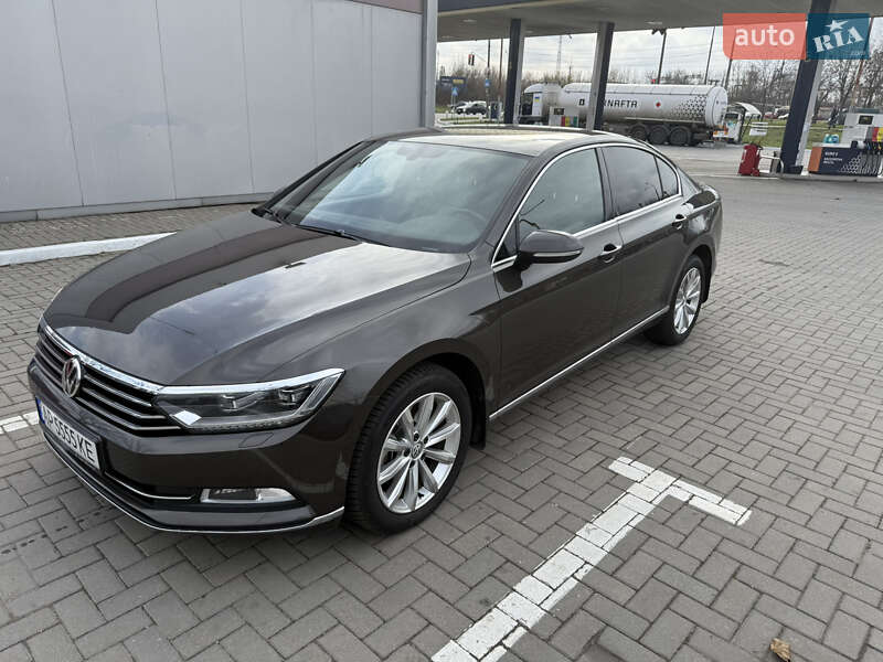 Седан Volkswagen Passat 2017 в Запоріжжі