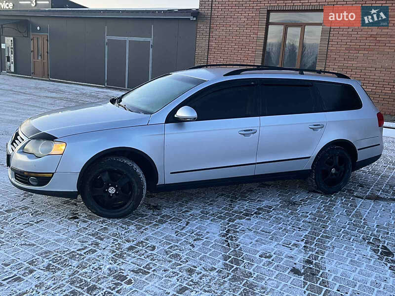 Универсал Volkswagen Passat 2006 в Теофиполе