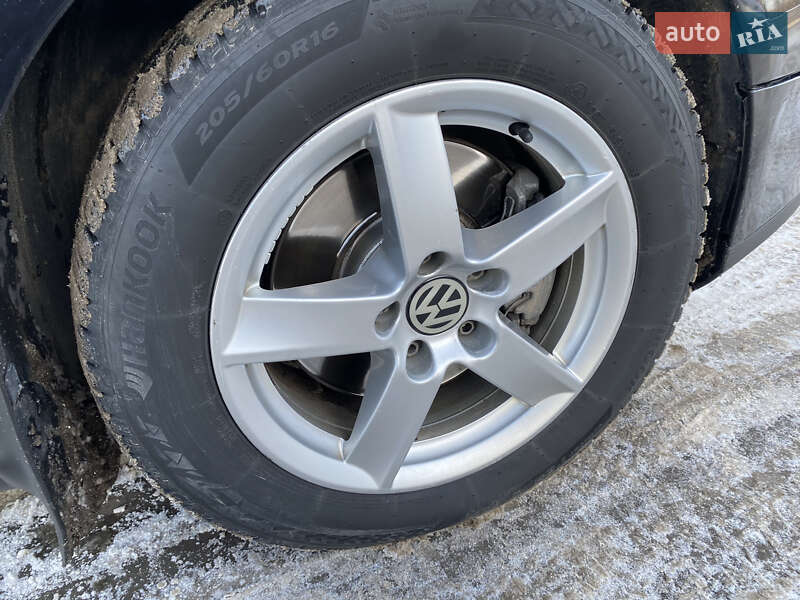 Седан Volkswagen Passat 2008 в Хмельницком