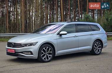 Універсал Volkswagen Passat 2021 в Києві