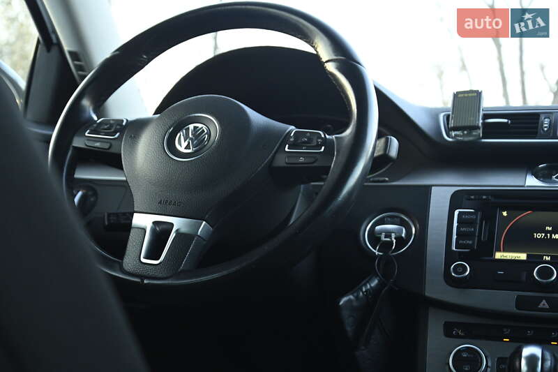 Универсал Volkswagen Passat 2012 в Бердичеве фото 32 Универсал Volkswagen Passat 2012 в Бердичеве
