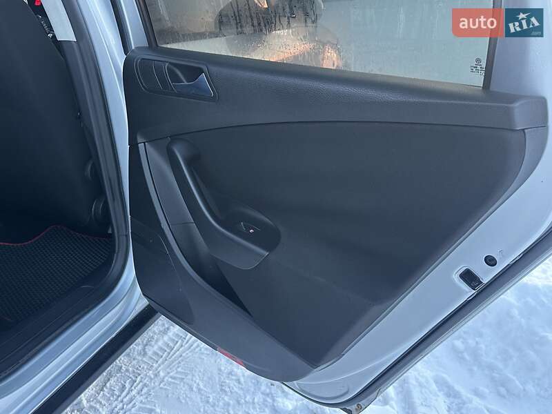 Універсал Volkswagen Passat 2006 в Сумах