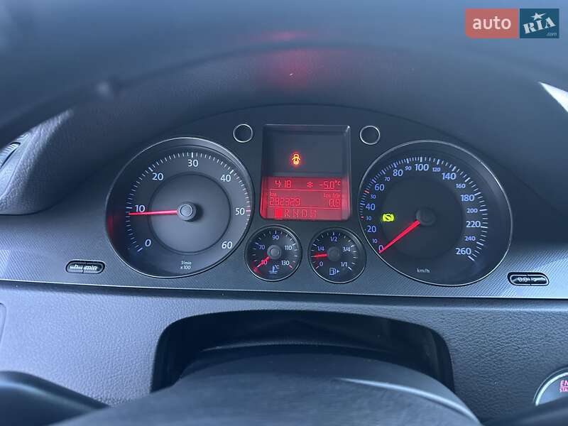 Універсал Volkswagen Passat 2006 в Сумах