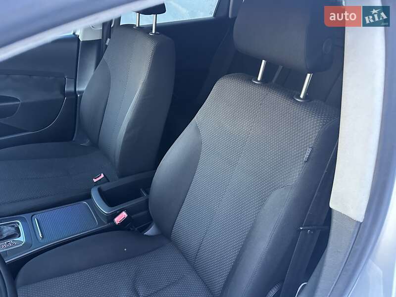 Універсал Volkswagen Passat 2006 в Сумах