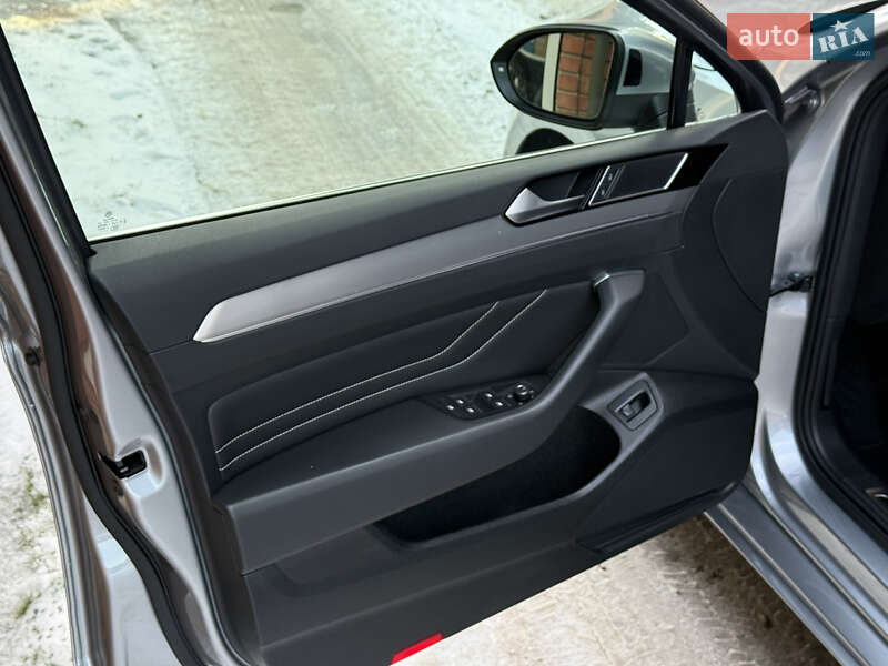 Седан Volkswagen Passat 2022 в Броварах фото 48 Седан Volkswagen Passat 2022 в Броварах