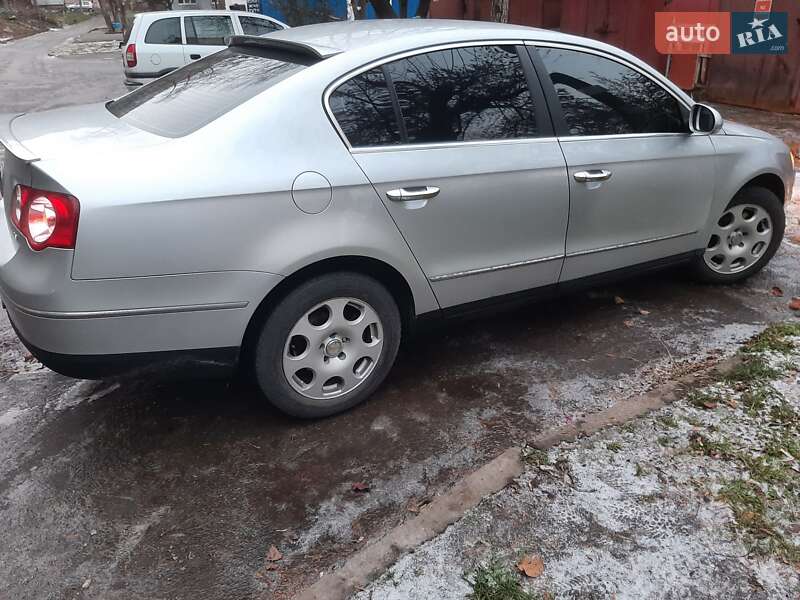 Седан Volkswagen Passat 2008 в Кривому Розі