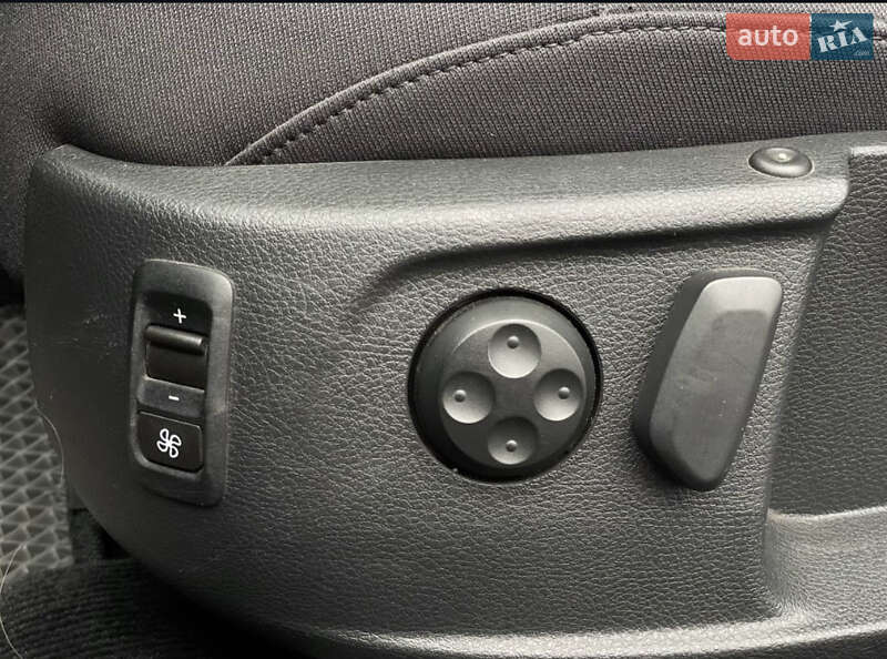 Универсал Volkswagen Passat 2011 в Кривом Роге