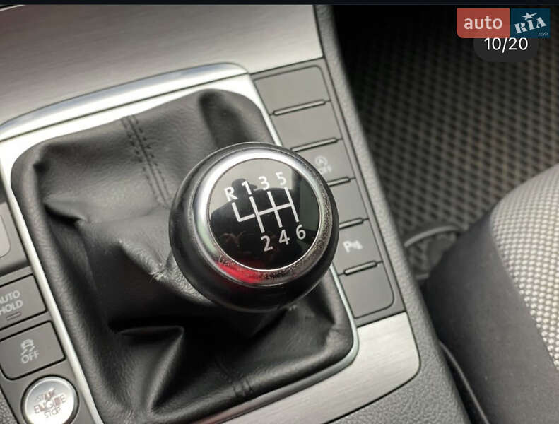 Универсал Volkswagen Passat 2011 в Кривом Роге