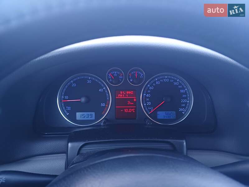 Універсал Volkswagen Passat 2004 в Решетилівці