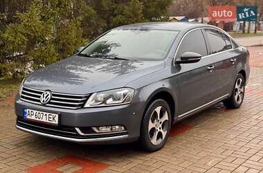 Седан Volkswagen Passat 2011 в Запорожье