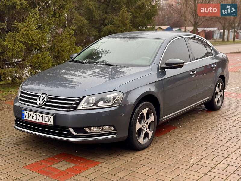 Volkswagen Passat 2011