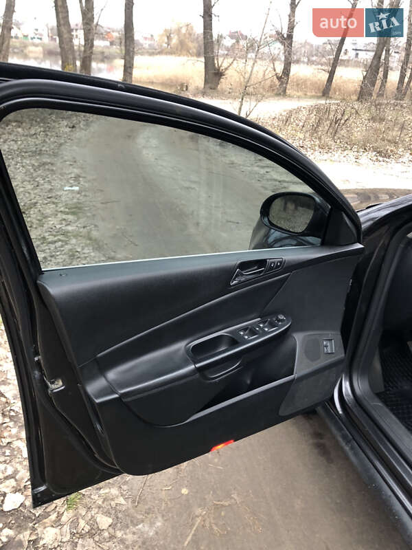 Седан Volkswagen Passat 2008 в Кропивницькому