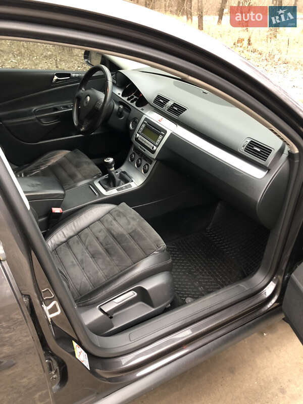 Седан Volkswagen Passat 2008 в Кропивницькому