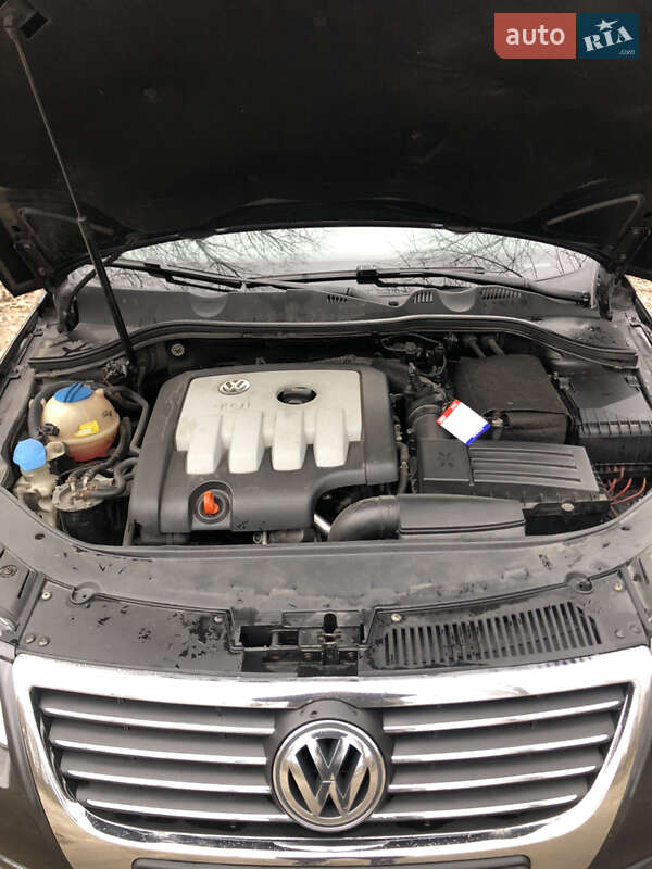 Седан Volkswagen Passat 2008 в Кропивницькому