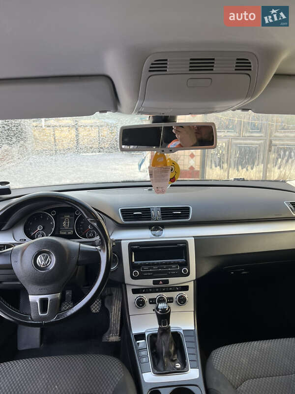 Седан Volkswagen Passat 2012 в Хоросткове фото 19 Седан Volkswagen Passat 2012 в Хоросткове