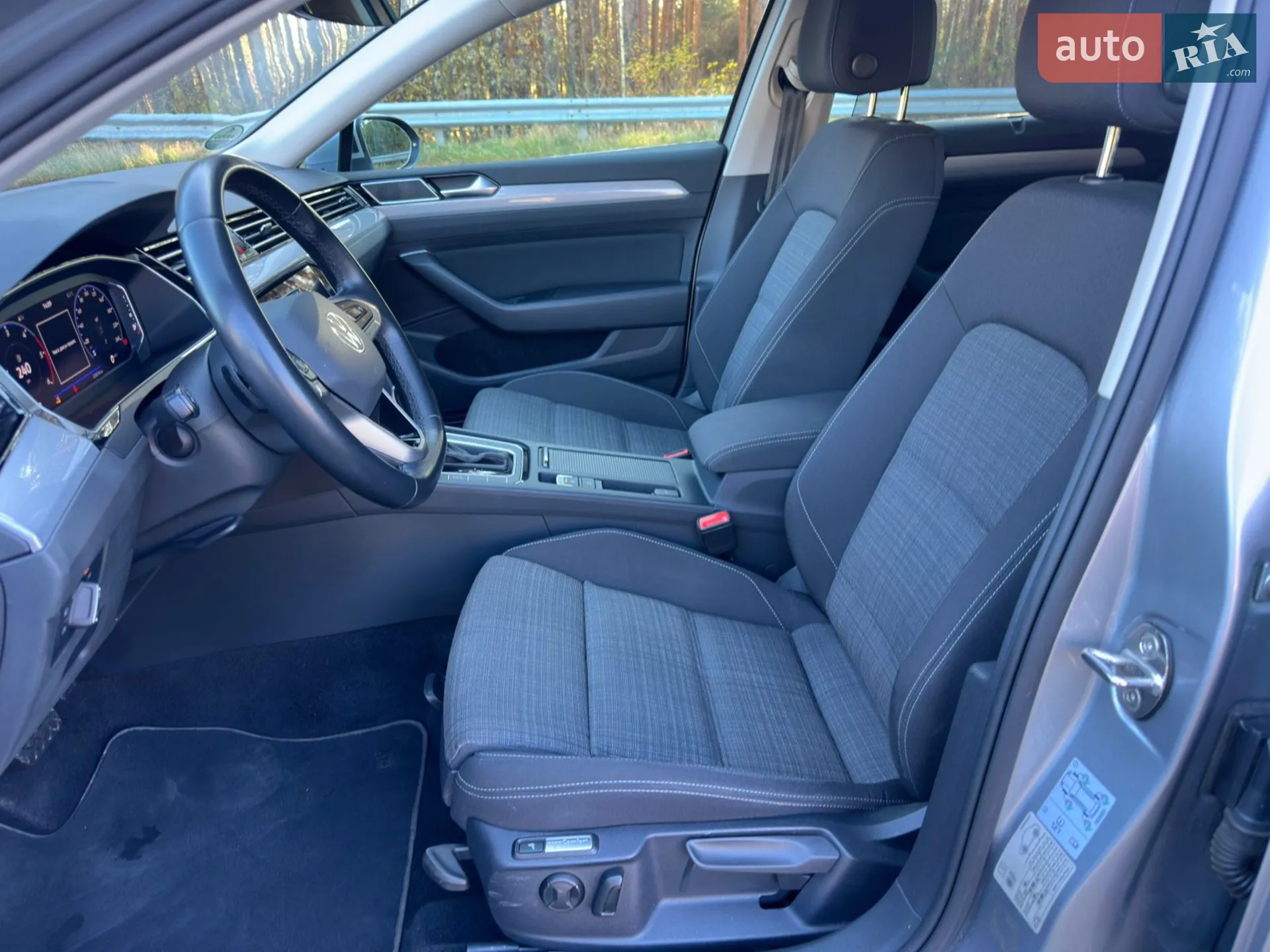 2021 Volkswagen Passat - мініатюра 36
