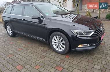 Універсал Volkswagen Passat 2018 в Нововолинську