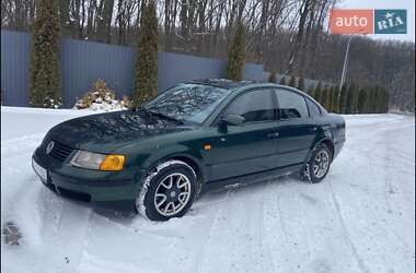 Седан Volkswagen Passat 1996 в Теребовлі