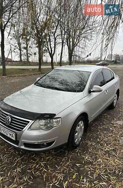 Седан Volkswagen Passat 2006 в Жмеринке