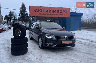 Універсал Volkswagen Passat 2011 в Сумах