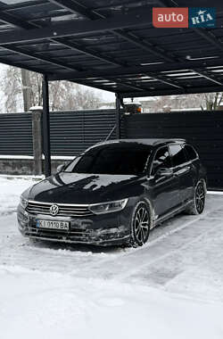 Універсал Volkswagen Passat 2019 в Києві