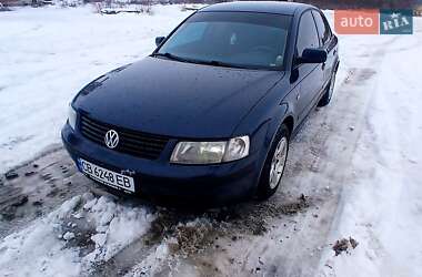 Седан Volkswagen Passat 1996 в Козельце