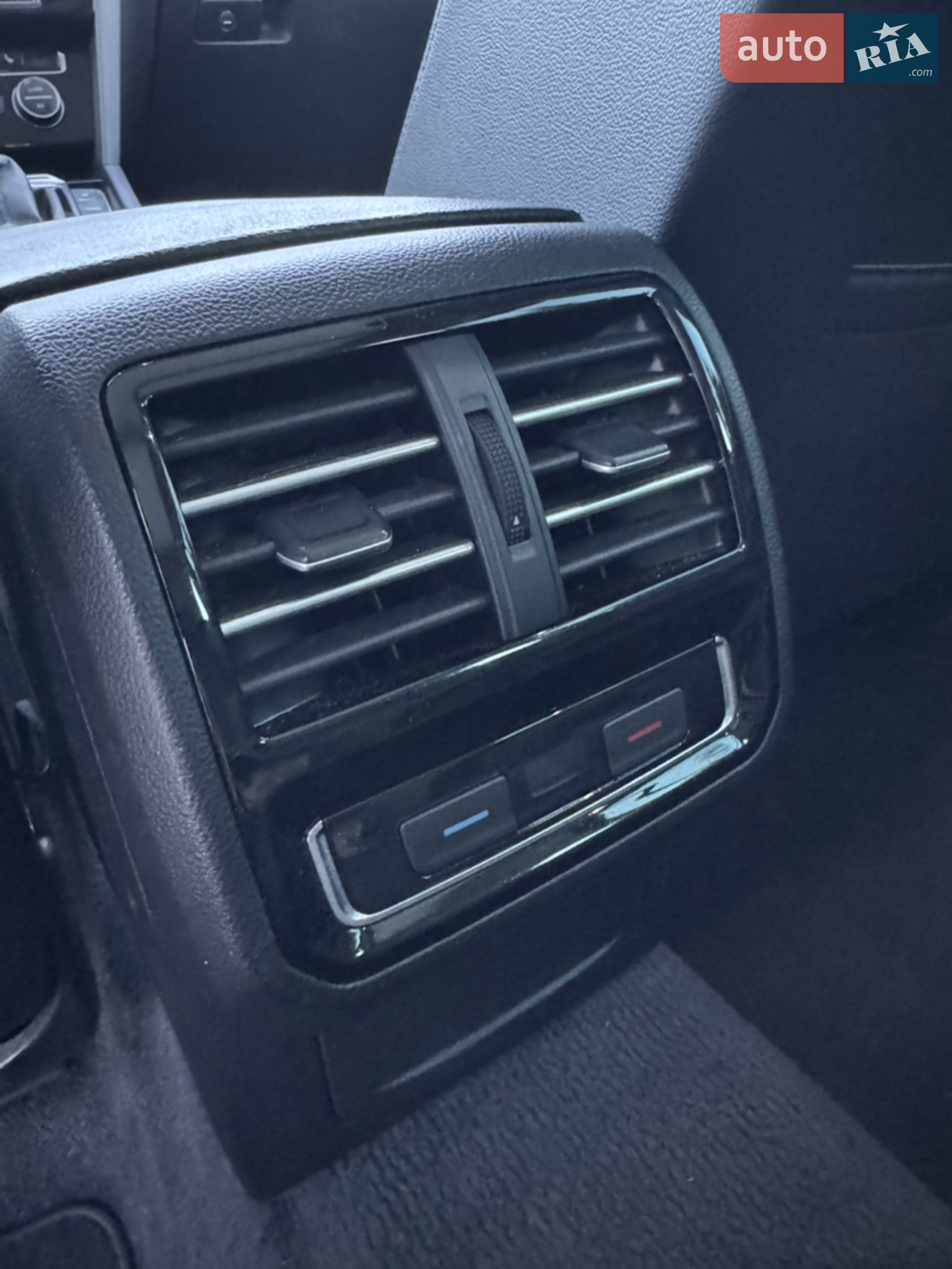 2016 Volkswagen Passat - мініатюра 24