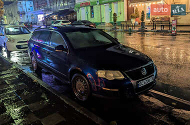 Универсал Volkswagen Passat 2005 в Львове