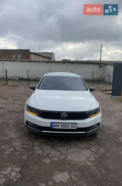 Універсал Volkswagen Passat 2015 в Коростені