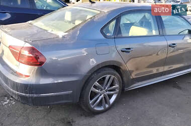 Седан Volkswagen Passat 2018 в Рівному